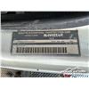 Image 5 : 2002 INTERNATIONAL 4300 S/A FLATBED BOOM TRUCK