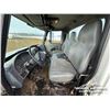 Image 6 : 2002 INTERNATIONAL 4300 S/A FLATBED BOOM TRUCK
