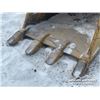 Image 6 : FINNING 44 IN. EXCAVATOR DIGGING BUCKET