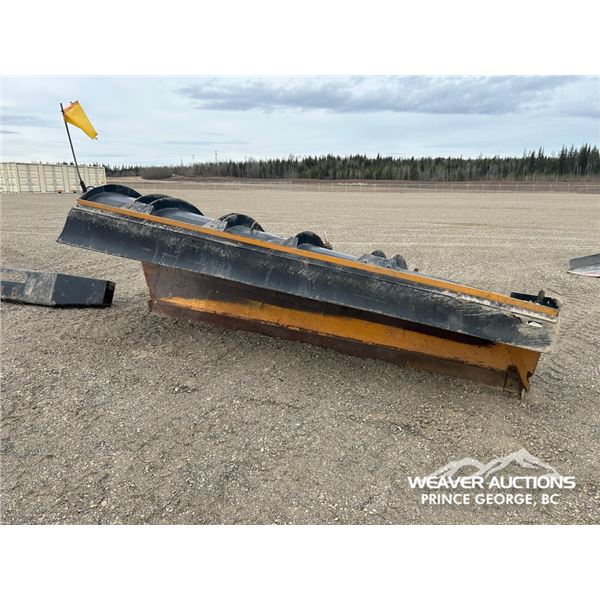 11 FT. TRUCK FRONT SNOW PLOW