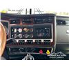 Image 46 : 2021 KENWORTH W900 T/A SLEEPER TRUCK TRACTOR