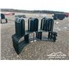 Image 4 : (3) TOMBSTONE BALE FEEDERS