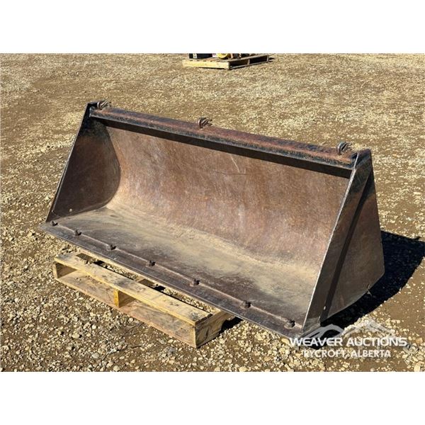 JOHN DEERE WORKSITE PRO L72 SKID STEER BUCKET