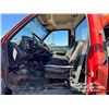 Image 7 : 2000 GMC C7500 S/A PICKER TRUCK