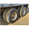 Image 45 : 1977 INTERNATIONAL FLEETSTAR T/A GRAIN TRUCK