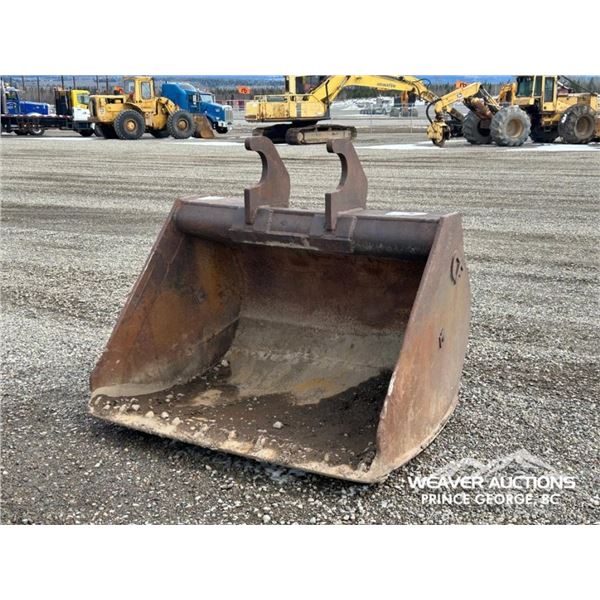 CF 60 IN. EXCAVATOR CLEAN OUT BUCKET