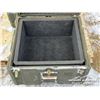 Image 5 : (3) TRANSPORT CASES