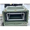 Image 7 : (3) TRANSPORT CASES
