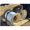 Image 5 : (4) 48 X 31 X 20 FLOATER TIRES