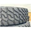 Image 7 : (4) GRIZZLY 245/75R16 TIRES