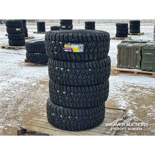 (4) GRIZZLY 33X12.50R20 TIRES