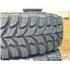 Image 7 : (4) GRIZZLY 265/75R16 TIRES