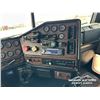 Image 14 : 2000 FREIGHTLINER FLD120 T/A TRUCK TRACTOR