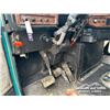 Image 19 : 2000 FREIGHTLINER FLD120 T/A TRUCK TRACTOR
