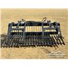 Image 5 : SKID STEER 72 IN. HYD. SKELETON GRAPPLE