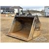 Image 1 : VIKING WEST 72 IN. WBM300XHD CLEAN OUT BUCKET