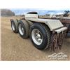 Image 51 : 2013 PETERBILT 367 TRI DRIVE TRUCK TRACTOR