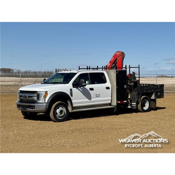 2017 FORD F-550 XLT CREW CAB BOOM TRUCK