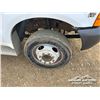 Image 21 : 1999 FORD F-450 CAB & CHASSIS