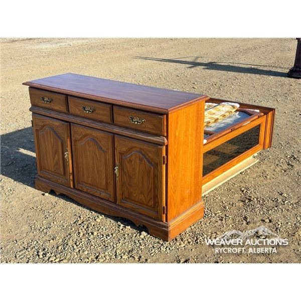 CHINA CABINET W/ HUTCH
