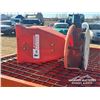 Image 6 : SWENSON SAND SPREADER