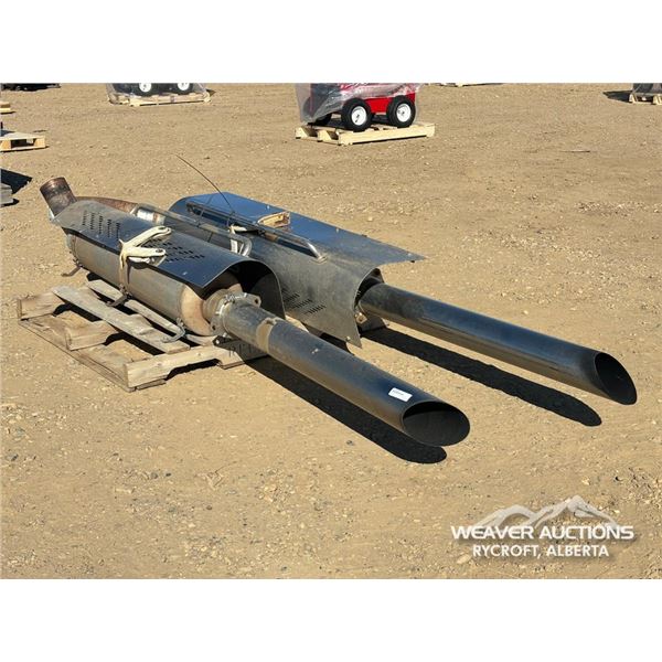 (2) MUFFLERS TO FIT PETERBILT 379