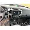 Image 11 : 2013 DODGE RAM 5500HD CREW CAB FLATBED TRUCK