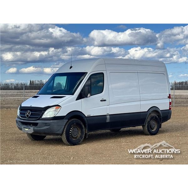2010 MERCEDES BENZ SPRINTER 2500 CARGO VAN