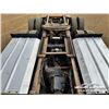 Image 33 : 2016 FREIGHTLINER 122SD TRI DRIVE SLEEPER TRUCK