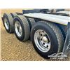 Image 38 : 2016 FREIGHTLINER 122SD TRI DRIVE SLEEPER TRUCK