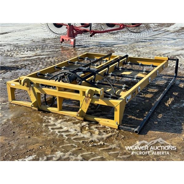 AGWAY FEL TRACTOR BALE GRABBER