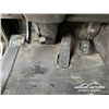Image 19 : 2014 KENWORTH T800 TRI DRIVE SLEEPER TRUCK TRACTOR