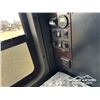 Image 30 : 2014 KENWORTH T800 TRI DRIVE SLEEPER TRUCK TRACTOR