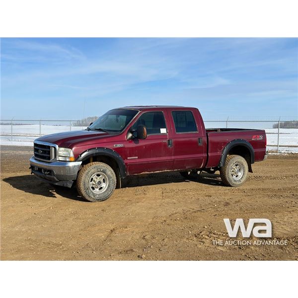 2004 Ford F350 SLT Crew Cab Pickup