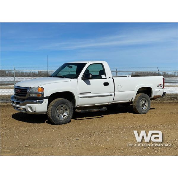 2003 GMC Sierra 2500 Single Cab Pickup