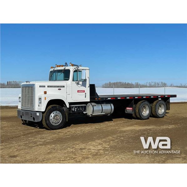 1981 International T/A Transtar 4200 Flatdeck