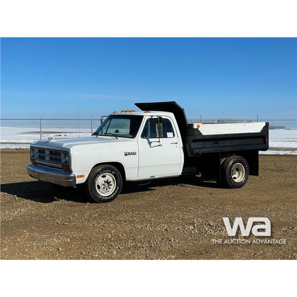 1982 Dodge 250 S/A Dump Truck
