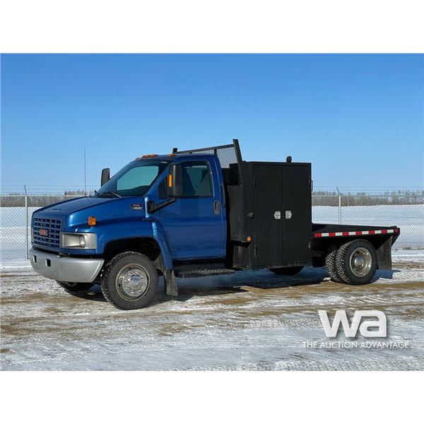 2005 GMC C4500 Flatbed S/A Dually Truck