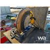 Image 7 : (2) 110V Cut-Off Saws on Steel Stand