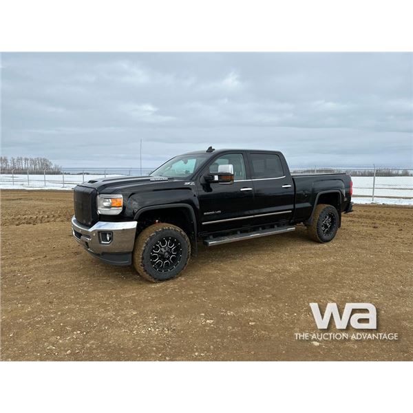 2019 GMC Sierra SLT 2500HD Crew Cab Pickup