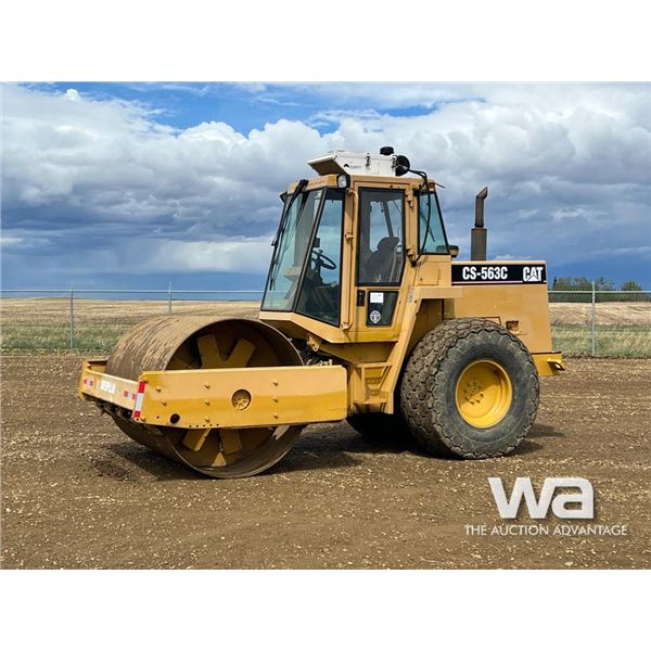 1990 Caterpillar CS563C Vibratory Packer