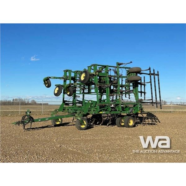 2006 John Deere 2410 47 FT. Cultivator