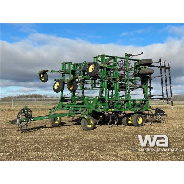 2006 John Deere 2410 47 FT. Cultivator
