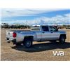 Image 3 : 2016 GMC SIERRA  3500HD CREW CAB DUALLY PICKUP