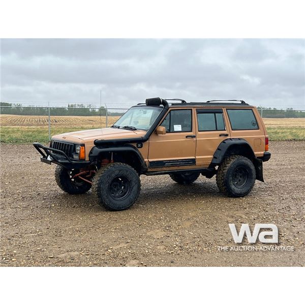 1993 JEEP CHEROKEE 4 DOOR STATION WAGON