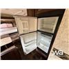 Image 27 : 2012 OUTBACK 210RS  21 FT. T/A TRAVEL TRAILER