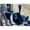 Image 12 : 2005 CASE IH MXU 125 MFWD TRACTOR
