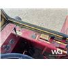 Image 13 : NEW HOLLAND STACKLINER 1049 BALE WAGON