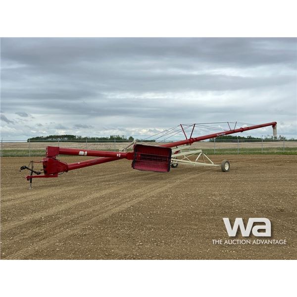 2017 FARM KING 1070 SWING GRAIN AUGER