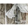 Image 12 : MOBILE TOILET AND SHOWER UNIT